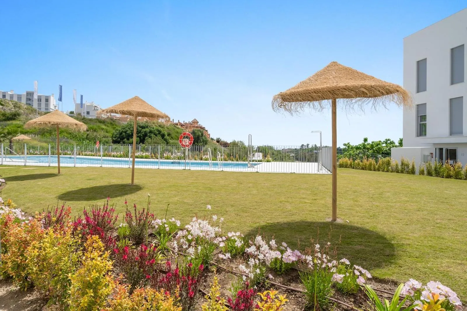 New Oceana Gardens 2 Bedrooms With Garden Rdr476 Estepona Spain